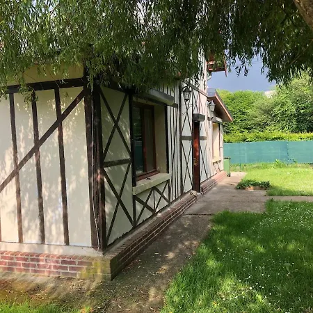 Holiday home Maison Au Calme Au Pied Du Parc Saint Pierre, Proche Cathedrale, Hortillonnages Et Gare Amiens