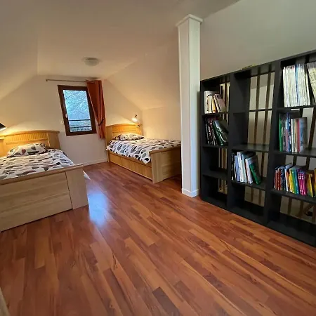 Maison Au Calme Au Pied Du Parc Saint Pierre, Proche Cathédrale, Hortillonnages Et Gare Hébergement de vacances