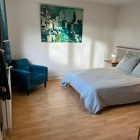 Maison Au Calme Au Pied Du Parc Saint Pierre, Proche Cathédrale, Hortillonnages Et Gare Hébergement de vacances *