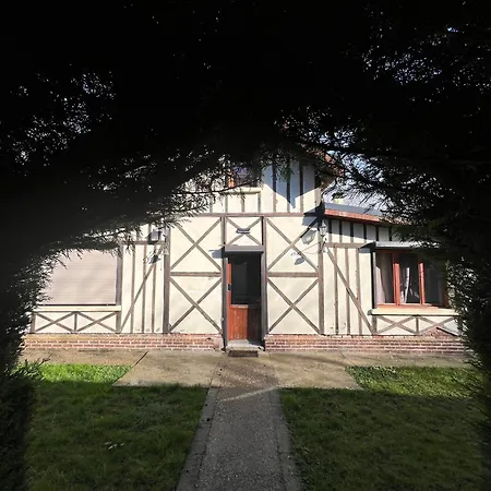 Maison Au Calme Au Pied Du Parc Saint Pierre, Proche Cathédrale, Hortillonnages Et Gare Hébergement de vacances *
